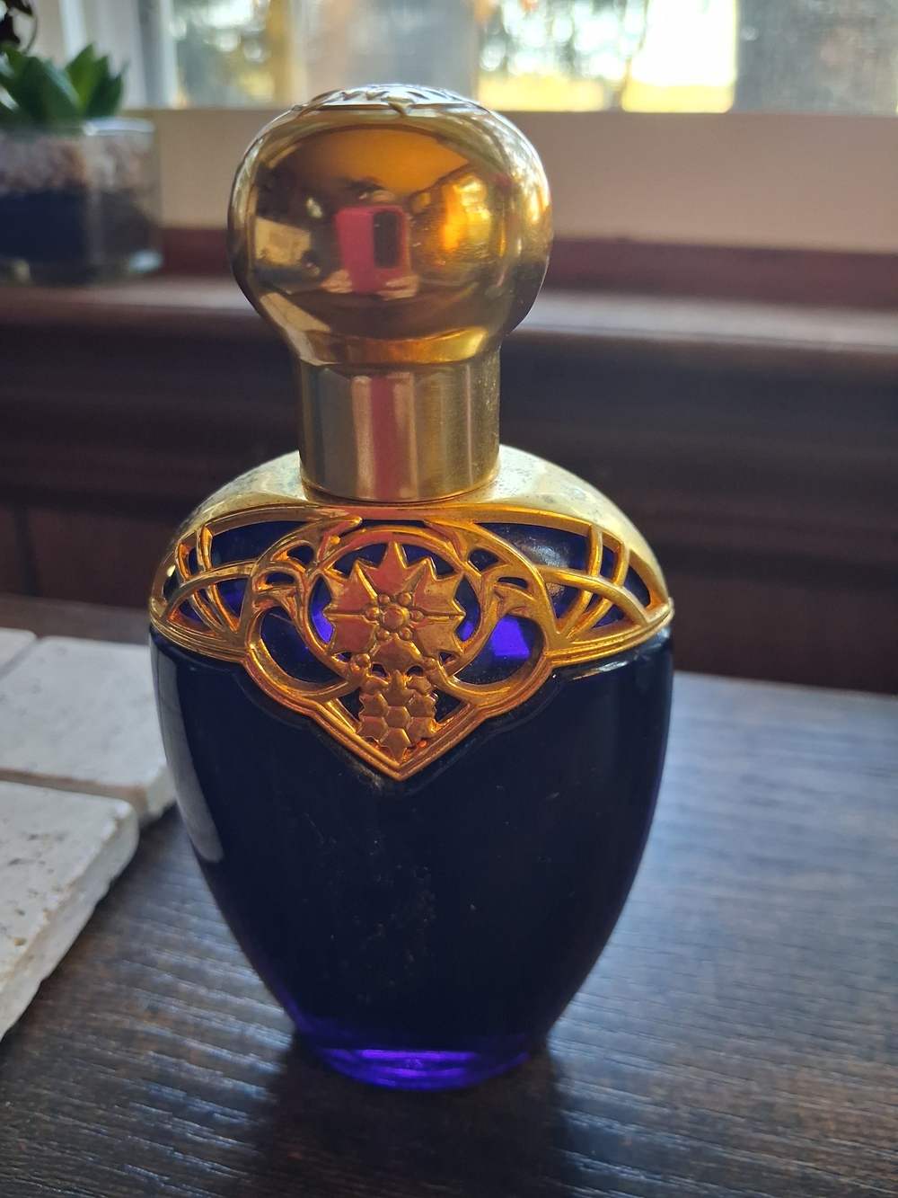 Avon Vintage MESMERIZE Perfume